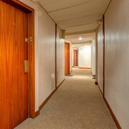 Pelicanstay Near Rue De La Pompe Metro *